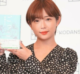 사쿠라 마나, 신작 소설 '흉내놀이' 출판 기념 기자회견