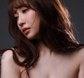 안자이 라라, 캬바쿠라 업소에서 근무?