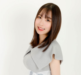 무라카미 유카 '내가 빈유인지 알았다' FANZA 인터뷰 통해 밝혀..