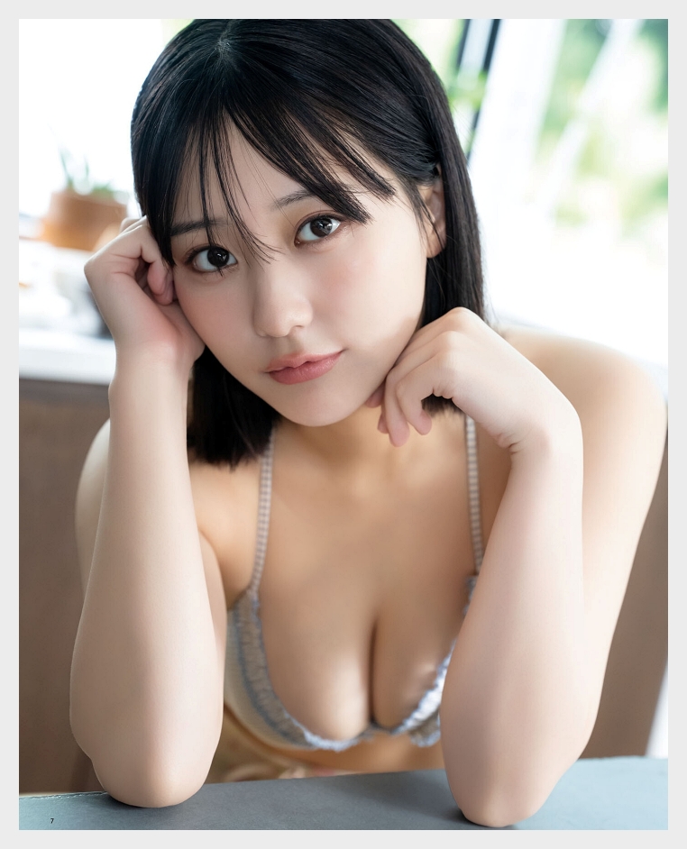 타나카 미쿠 그라비아 BOMB PREMIUM 2025년 07월 28일호 맛보기 - 田中美久