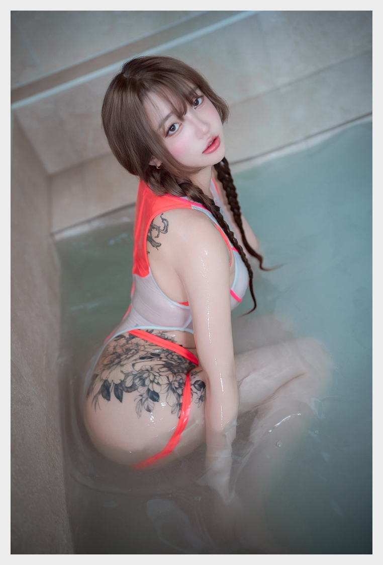 손예은 웹화보 DJAWA 'Swimming Lessons : Underwater' 맛보기 - 모델 손예은