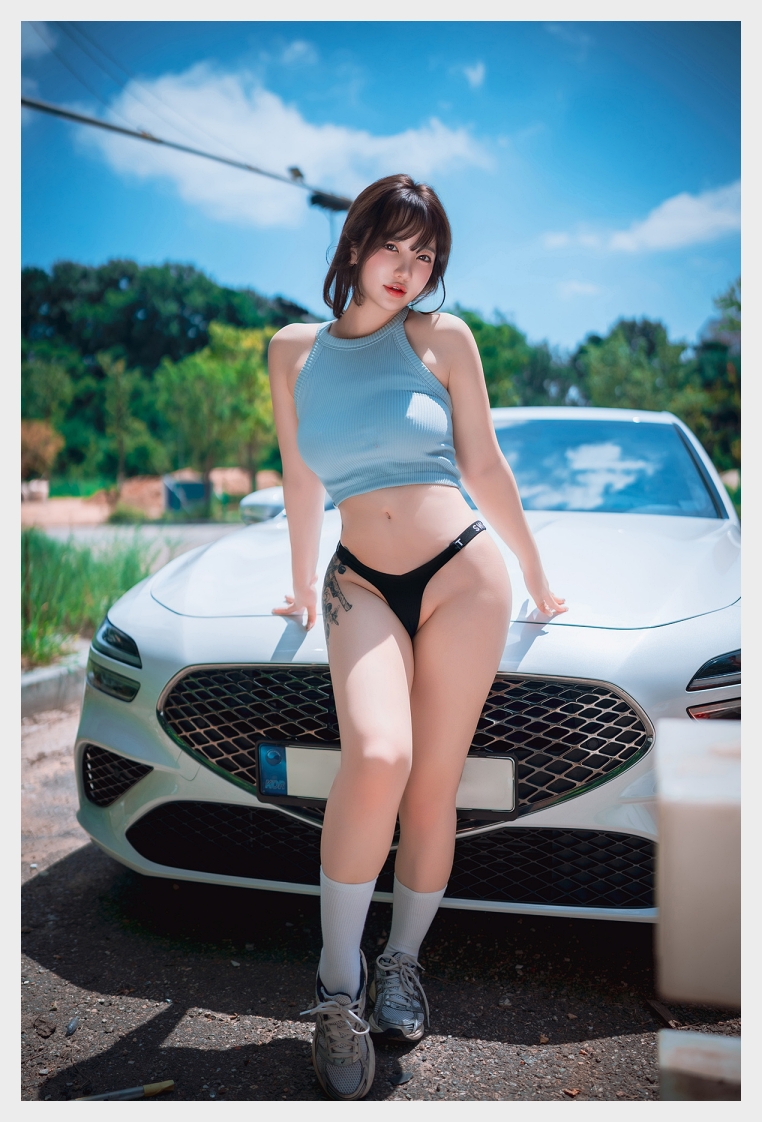 손예은 웹화보 DJAWA 'Wash My Car' 맛보기 - 모델 손예은