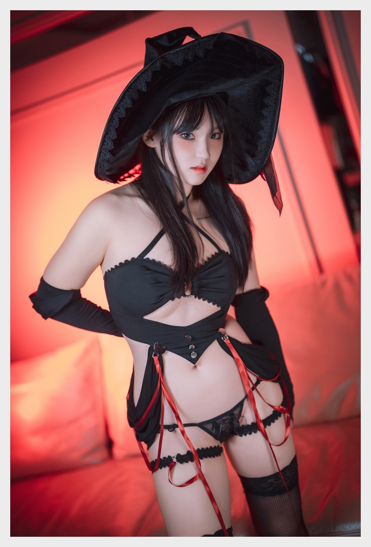 헨둥 웹화보 DJAWA 'Moonlit Witch & Demon Princess' 맛보기 - 모델 헨둥