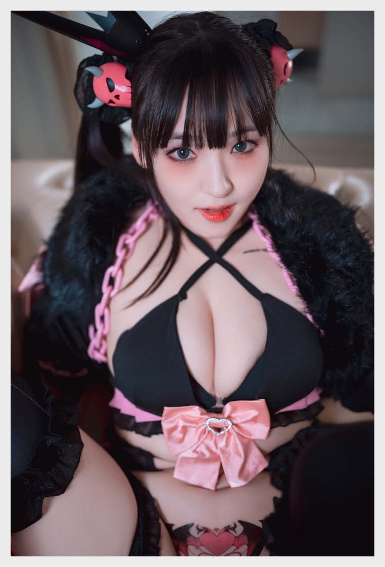 헨둥 웹화보 DJAWA 'Moonlit Witch & Demon Princess' 맛보기 - 모델 헨둥