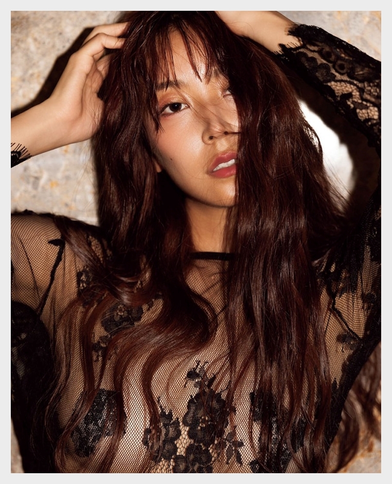 시로마 미루 영 챔피언 2025년 23호 그라비아 맛보기 - 白間美瑠