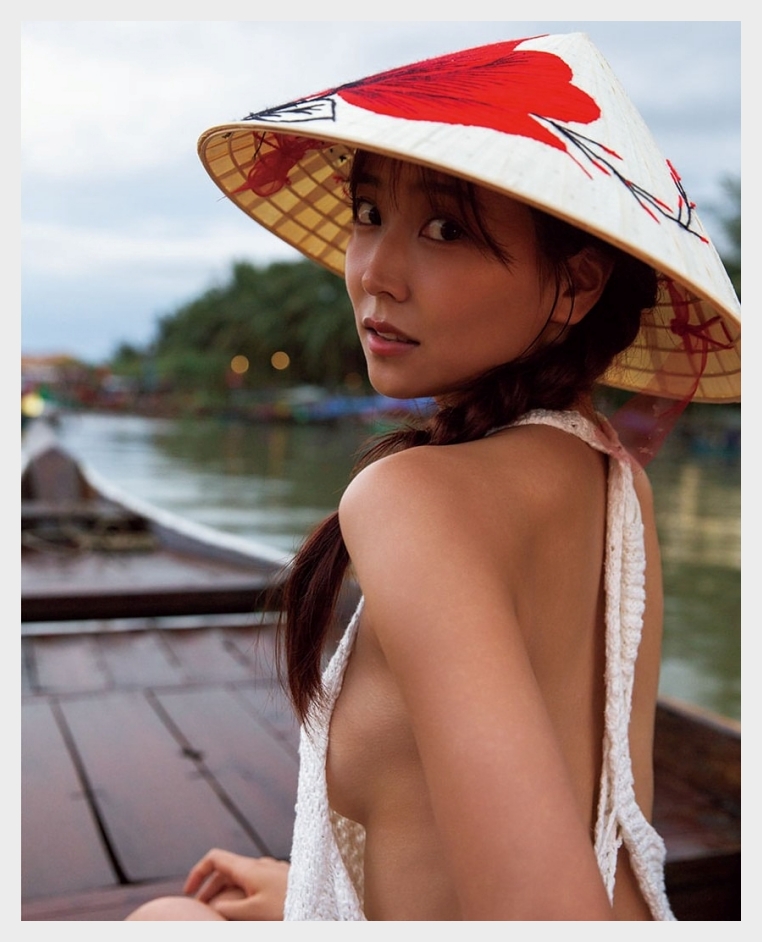 시로마 미루 영 챔피언 2025년 23호 그라비아 맛보기 - 白間美瑠