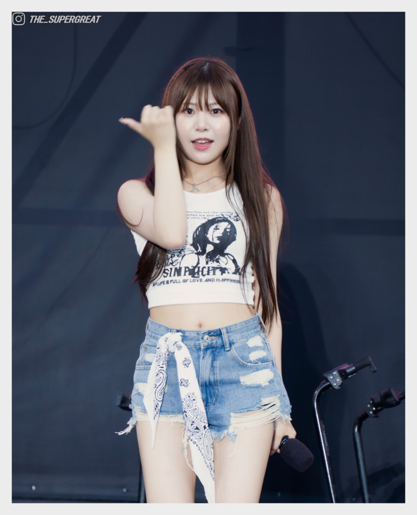 러브원 유나 2025 여르미오페스티벌 250816 직찍