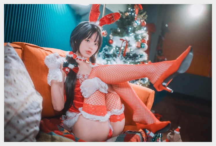 정제니 DJAWA Christmas Special 2025 : Jenny – The Christmas Bunny 웹화보 맛보기 - 코스어 정제니