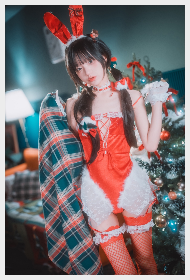 정제니 DJAWA Christmas Special 2025 : Jenny – The Christmas Bunny 웹화보 맛보기 - 코스어 정제니