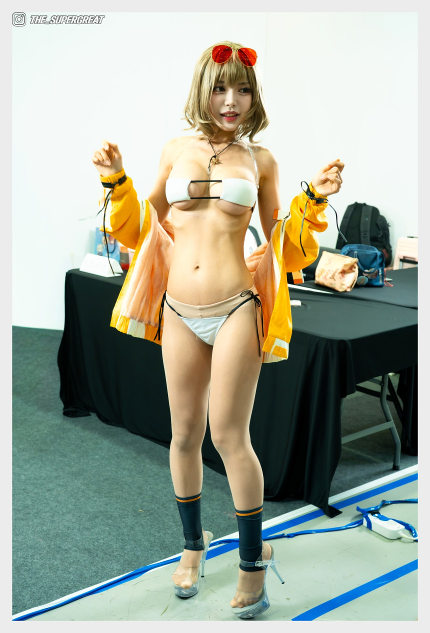 유수정 2025 서울팝콘 250914 코스커넥트 부스 직찍 - 모델 유수정