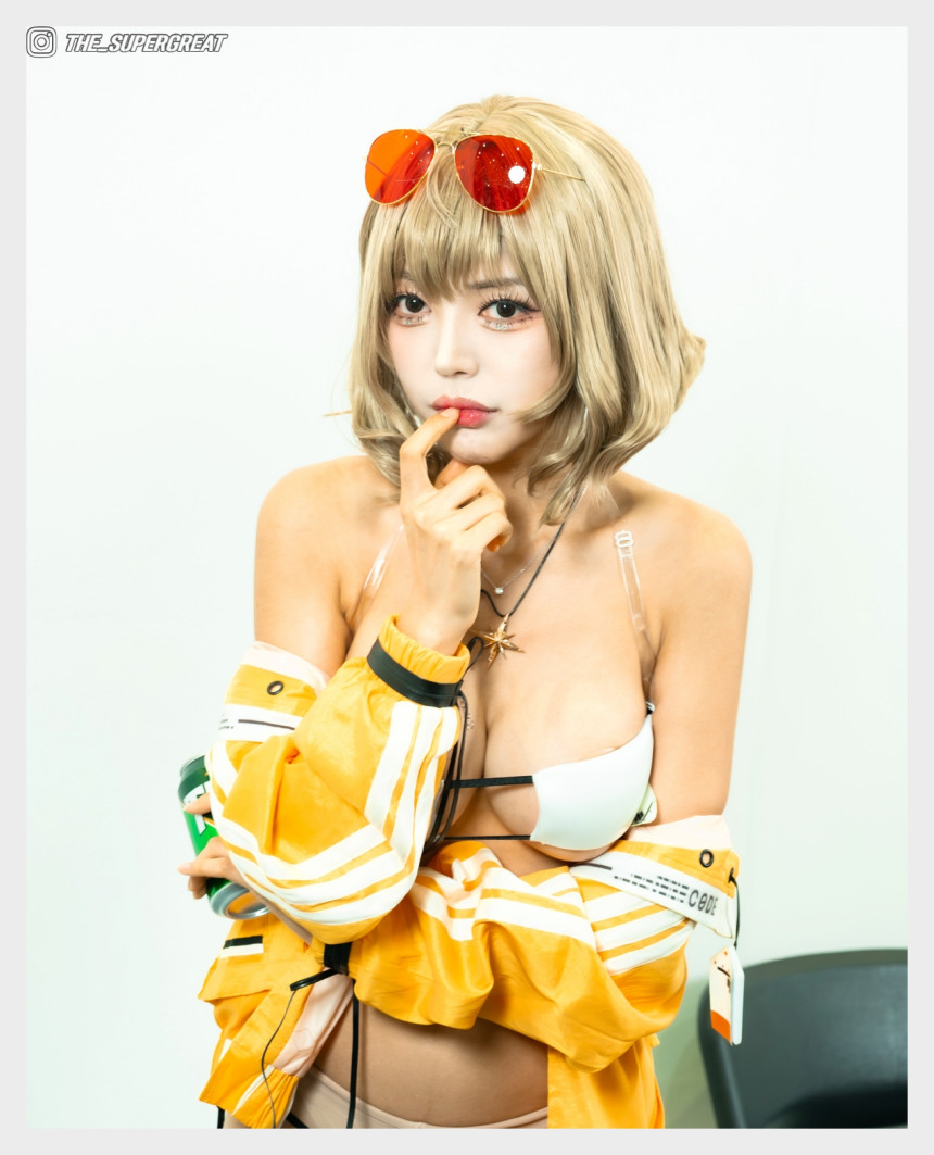 유수정 2025 서울팝콘 250914 코스커넥트 부스 직찍 - 모델 유수정