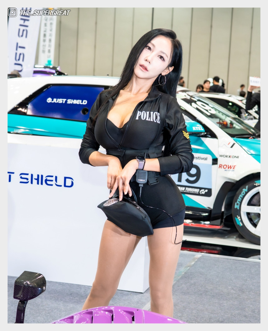 꽃태희 2025 오토살롱테크코리아 저스트 쉴드 부스 250920 직찍 - 모델 꽃태희
