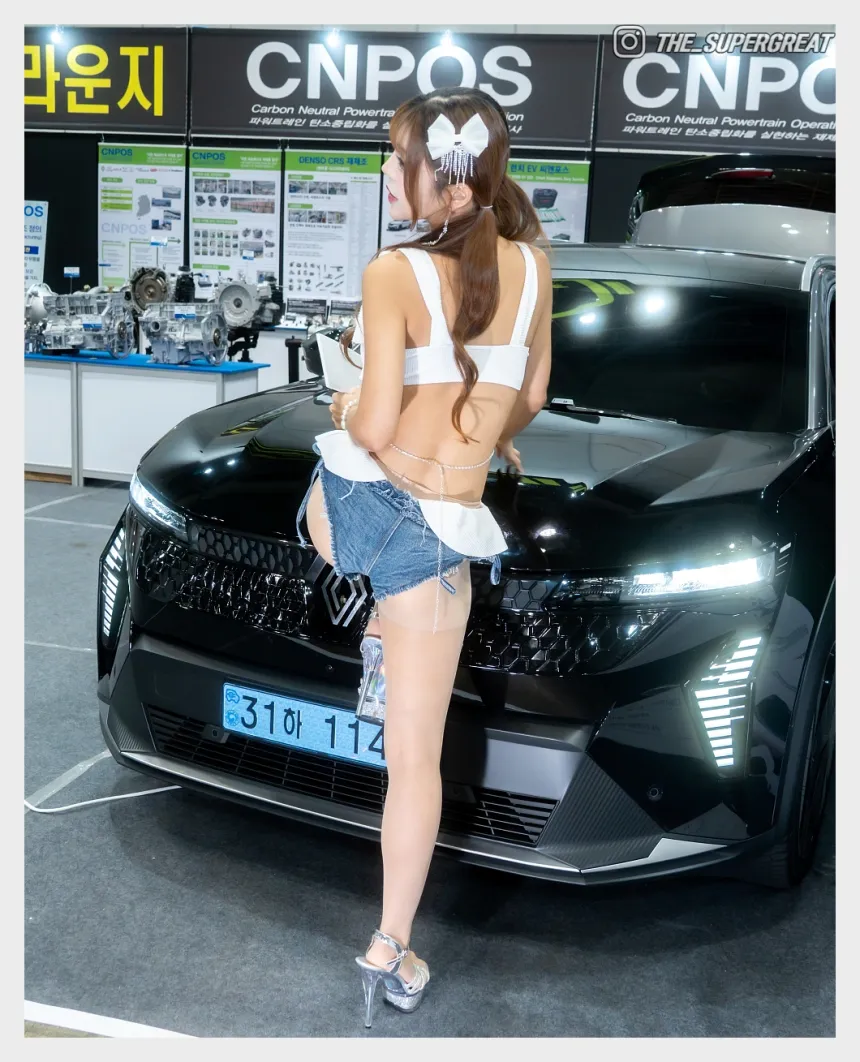 유수정 직찍 2025 오토살롱테크코리아 씨엔포스 부스 250921 - 모델 유수정 - 7