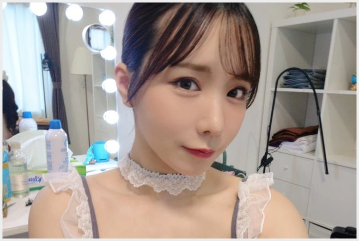 에비사키 아오 AV 업계 전격 은퇴 발표, "2026년 12월 작품이 끝이 될 예정" - 1