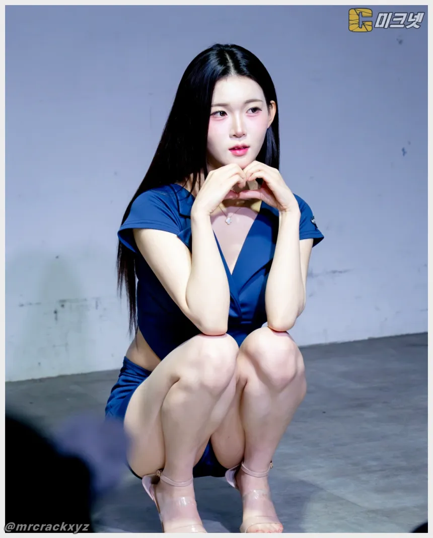 하윤 직찍 하윤 프라이빗 쇼 1 260502 - 모델 하윤 - 2