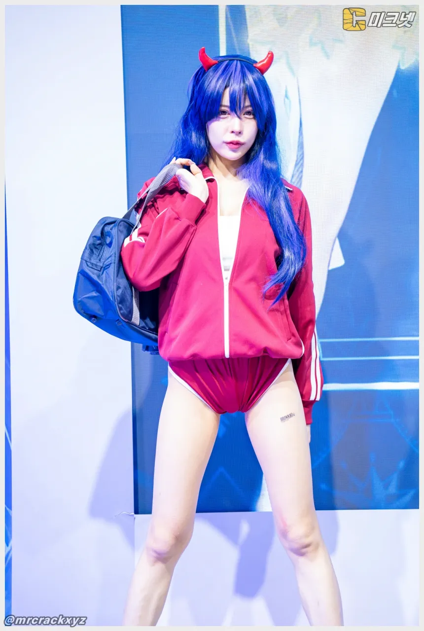 히다카 루이나 직찍 AGF 2025 브라운더스트 2 부스 251207 - 모델 히다카 루이나(日高るいな) - 2
