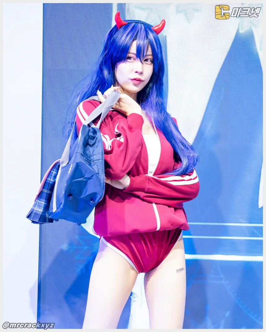 히다카 루이나 직찍 AGF 2025 브라운더스트 2 부스 251207 - 모델 히다카 루이나(日高るいな) - 4