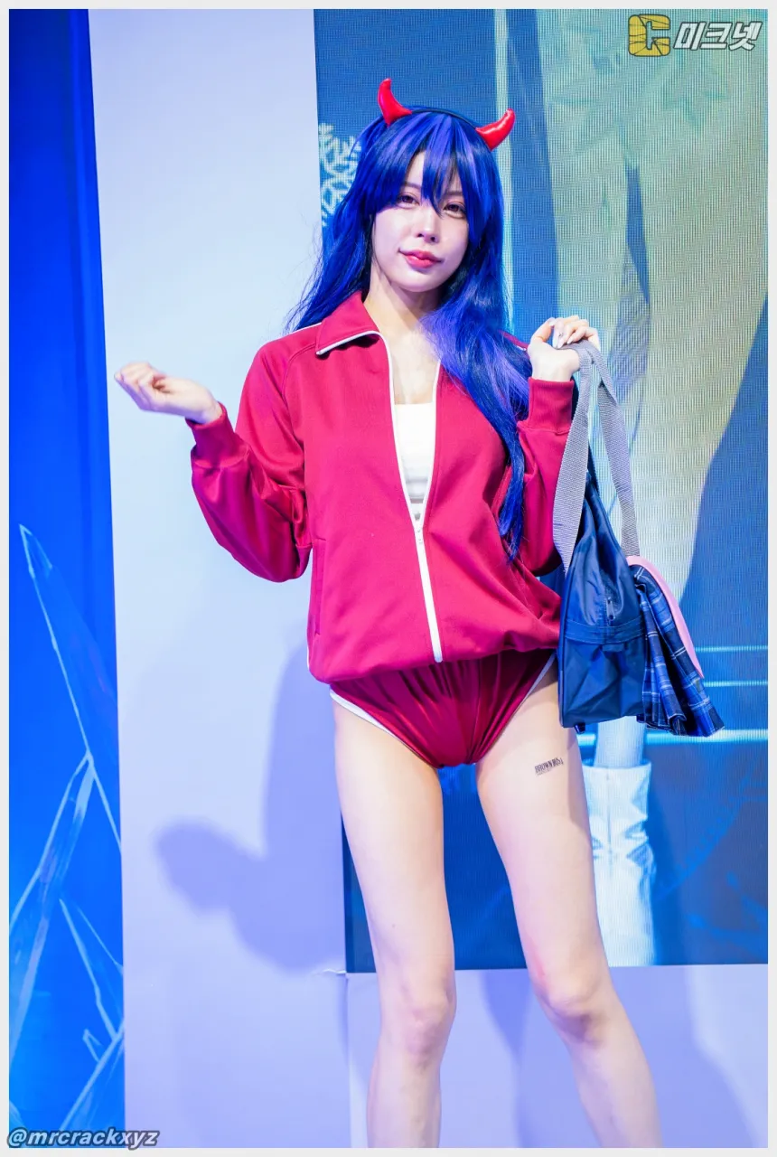 히다카 루이나 직찍 AGF 2025 브라운더스트 2 부스 251207 - 모델 히다카 루이나(日高るいな) - 14