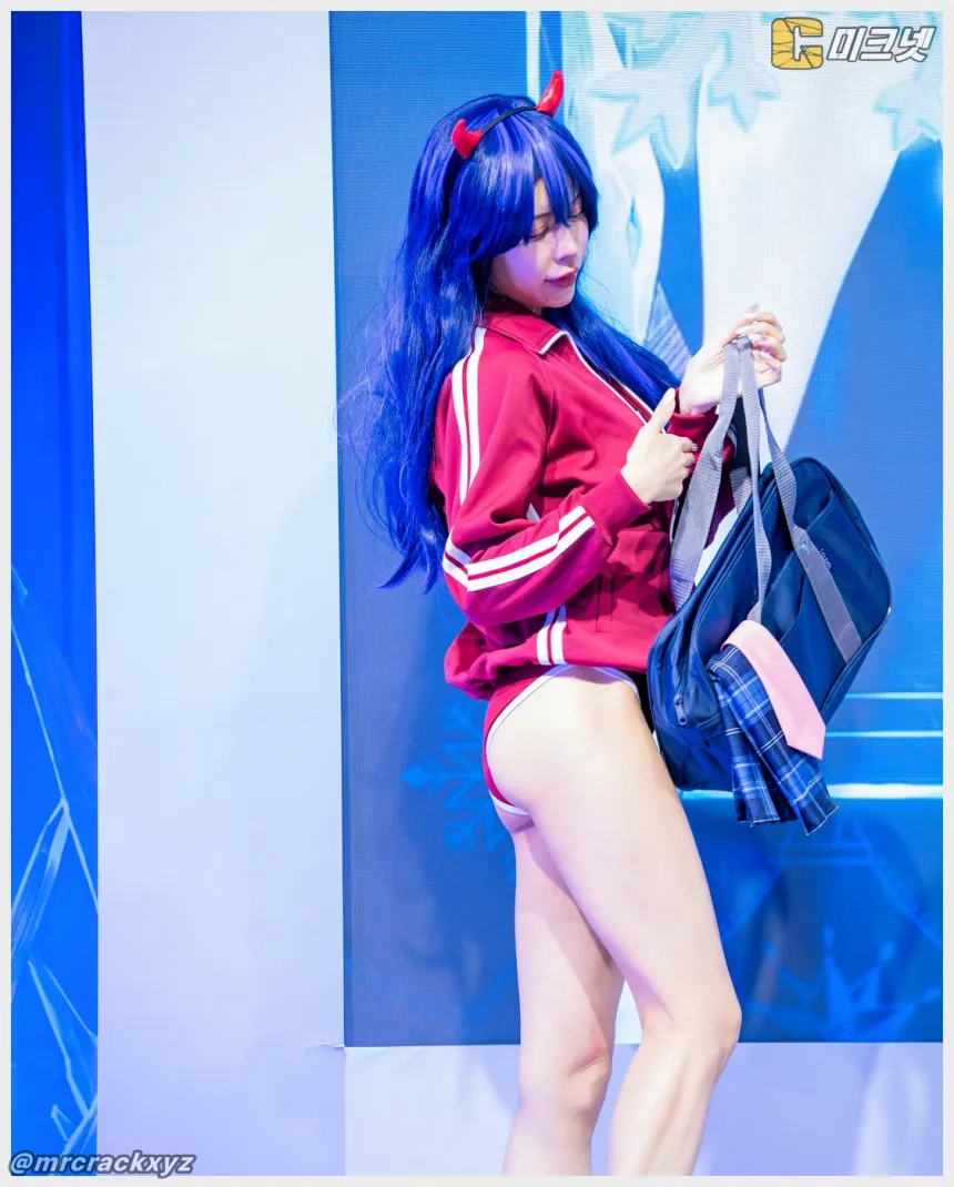 히다카 루이나 직찍 AGF 2025 브라운더스트 2 부스 251207 - 모델 히다카 루이나(日高るいな) - 17