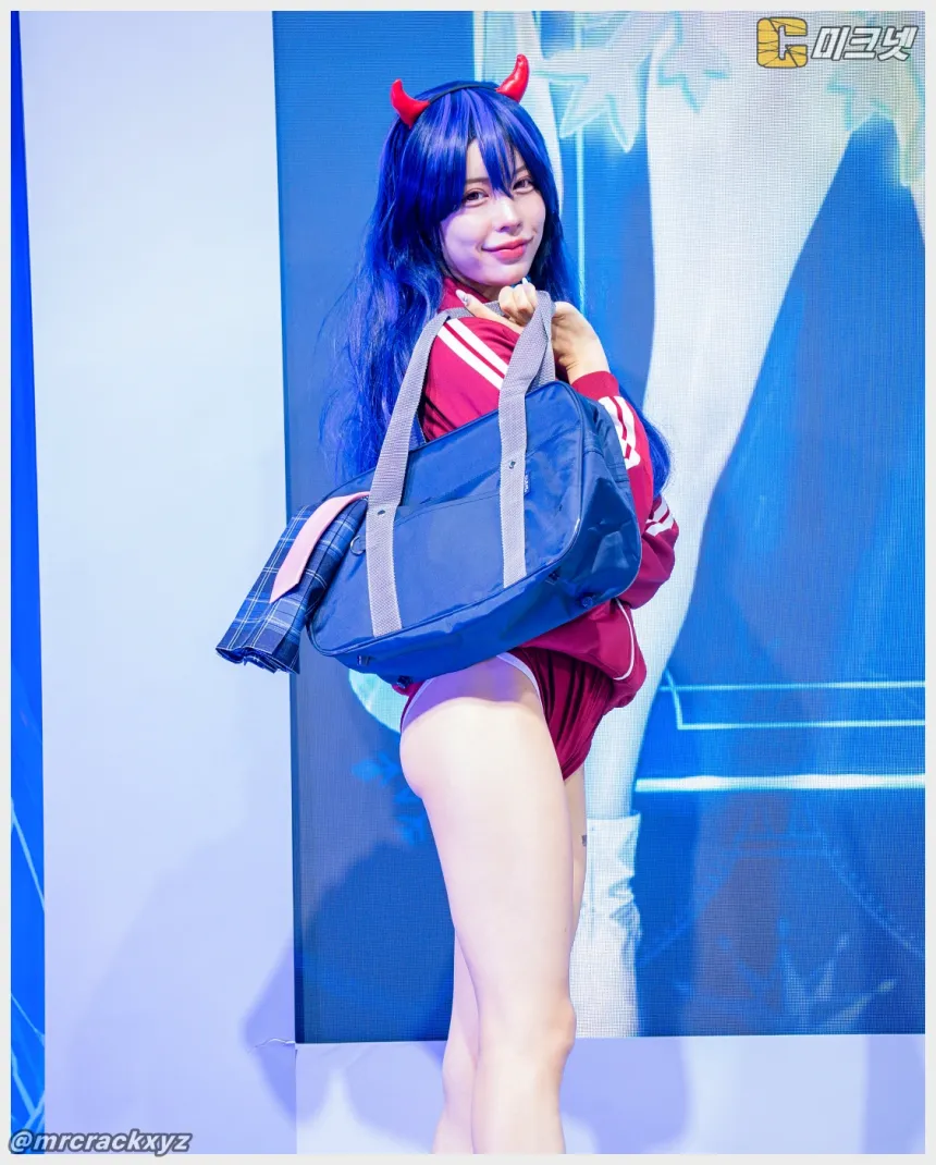 히다카 루이나 직찍 AGF 2025 브라운더스트 2 부스 251207 - 모델 히다카 루이나(日高るいな) - 20