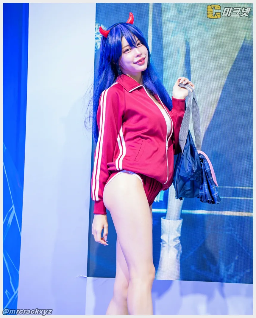 히다카 루이나 직찍 AGF 2025 브라운더스트 2 부스 251207 - 모델 히다카 루이나(日高るいな) - 24