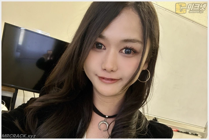 \'오토코노코 AV 배우의 조상\' 오시마 카오루, 그가 AV 업계에 발을 디디게 된 사연 "외모 콤플렉스와 호기심에서 시작된 도전" - 1 \'오토코노코 AV 배우의 조상\' 오시마 카오루, 그가 AV 업계에 발을 디디게 된 사연 "외모 콤플렉스와 호기심에서 시작된 도전" - 1