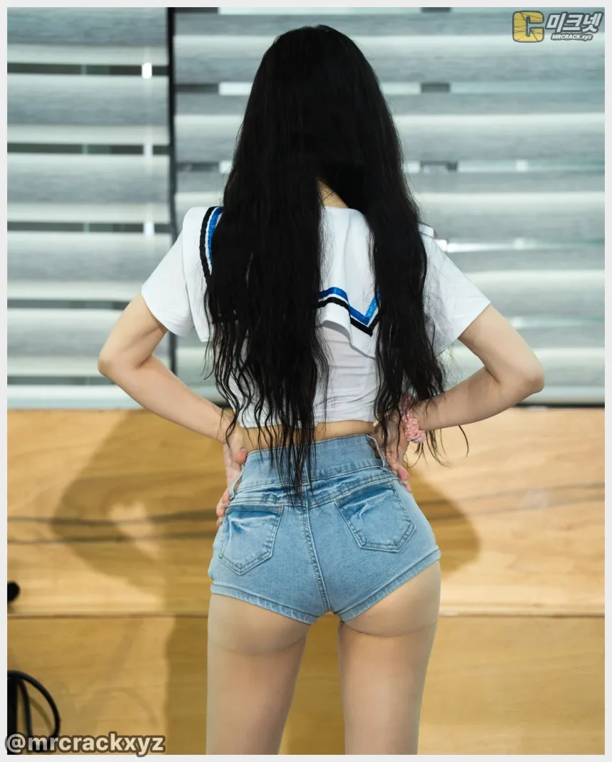 냥사랑 직찍 해피니스 실내 버스킹 260620 - 모델 겸 댄스팀 해피니스 냥사랑 - 3