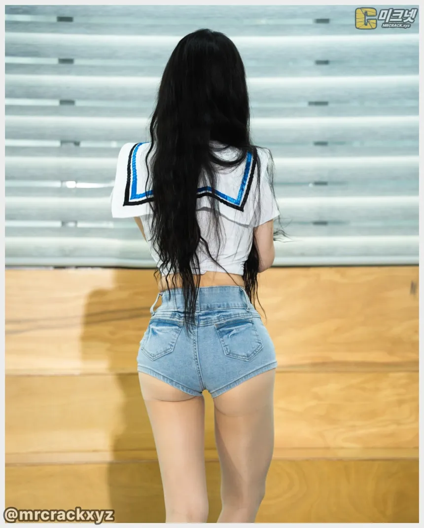 냥사랑 직찍 해피니스 실내 버스킹 260620 - 모델 겸 댄스팀 해피니스 냥사랑 - 4