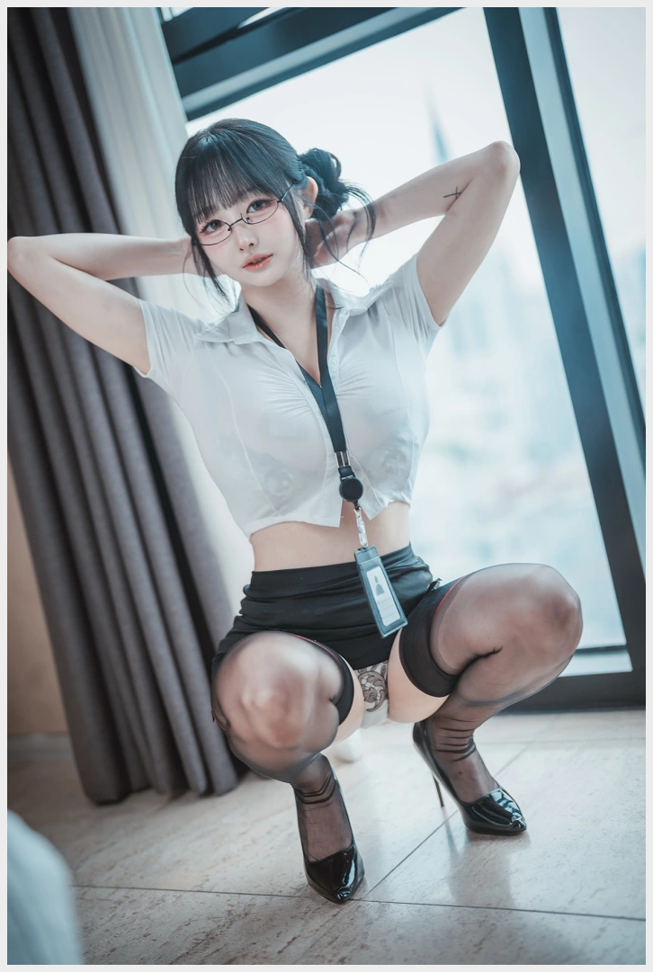 노아 웹화보 DJAWA \'Office Bound\' 맛보기 - 모델 노아 - 2 노아 웹화보 DJAWA \'Office Bound\' 맛보기 - 모델 노아 - 2